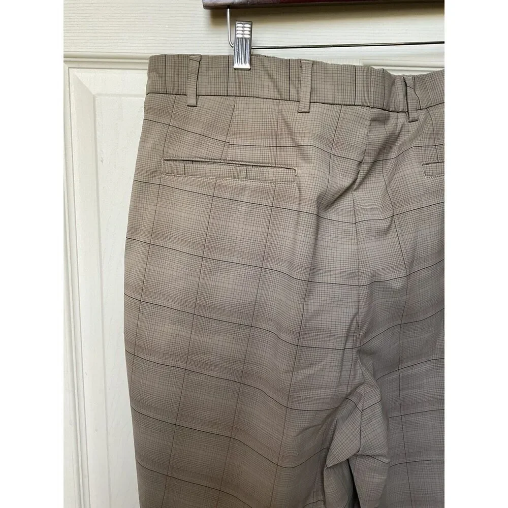 Slazenger Golf Shorts men’s size 38‎ Plaid Tan Athletic Poly Spandex Flat Front